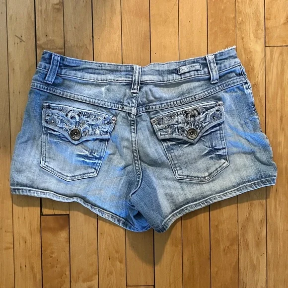 Vintage Y2K Z. Co Embroidered Denim Short Shorts - Picture 9 of 11